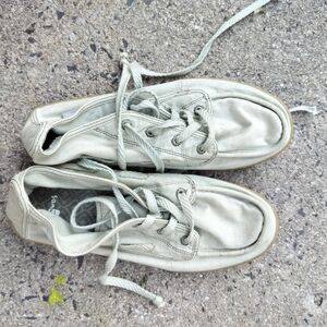 Sanuk Women's Vee K Shawn chukka boot